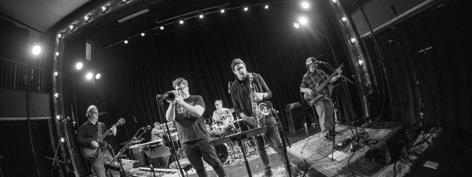An Evening with Ray's Music Exchange -﻿ ﻿A Live Family Rayunion﻿ SAT 8/29