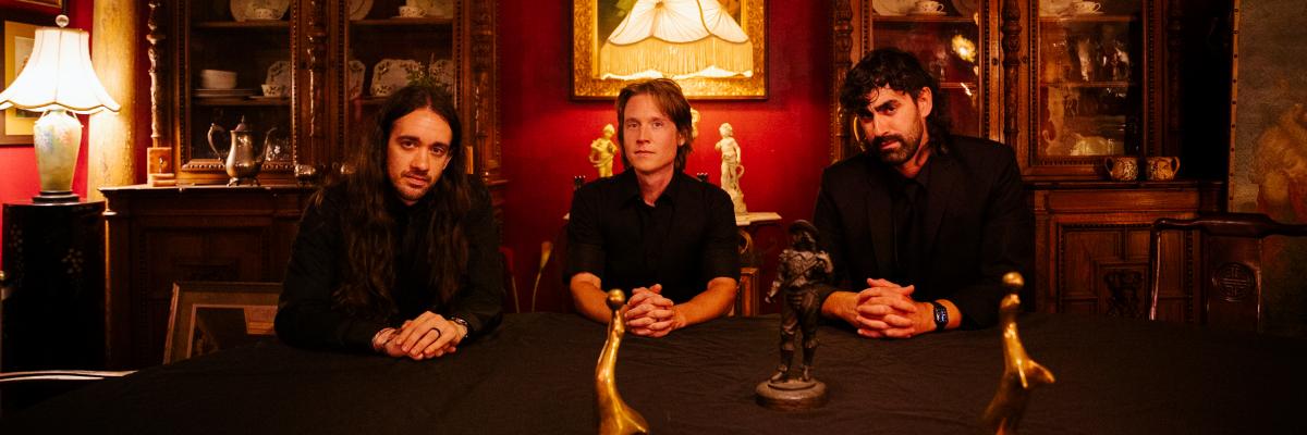 KING BUFFALO w/ L.A. WITCH